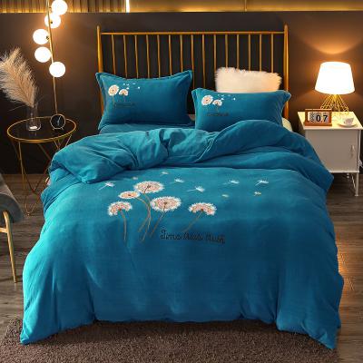 蒲公英-翠兰：田园风牛奶绒毛巾绣四件套