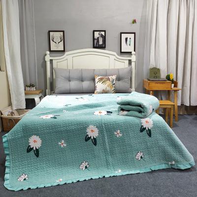 花梦-绿：牛奶绒小花边夹棉床盖盖毯